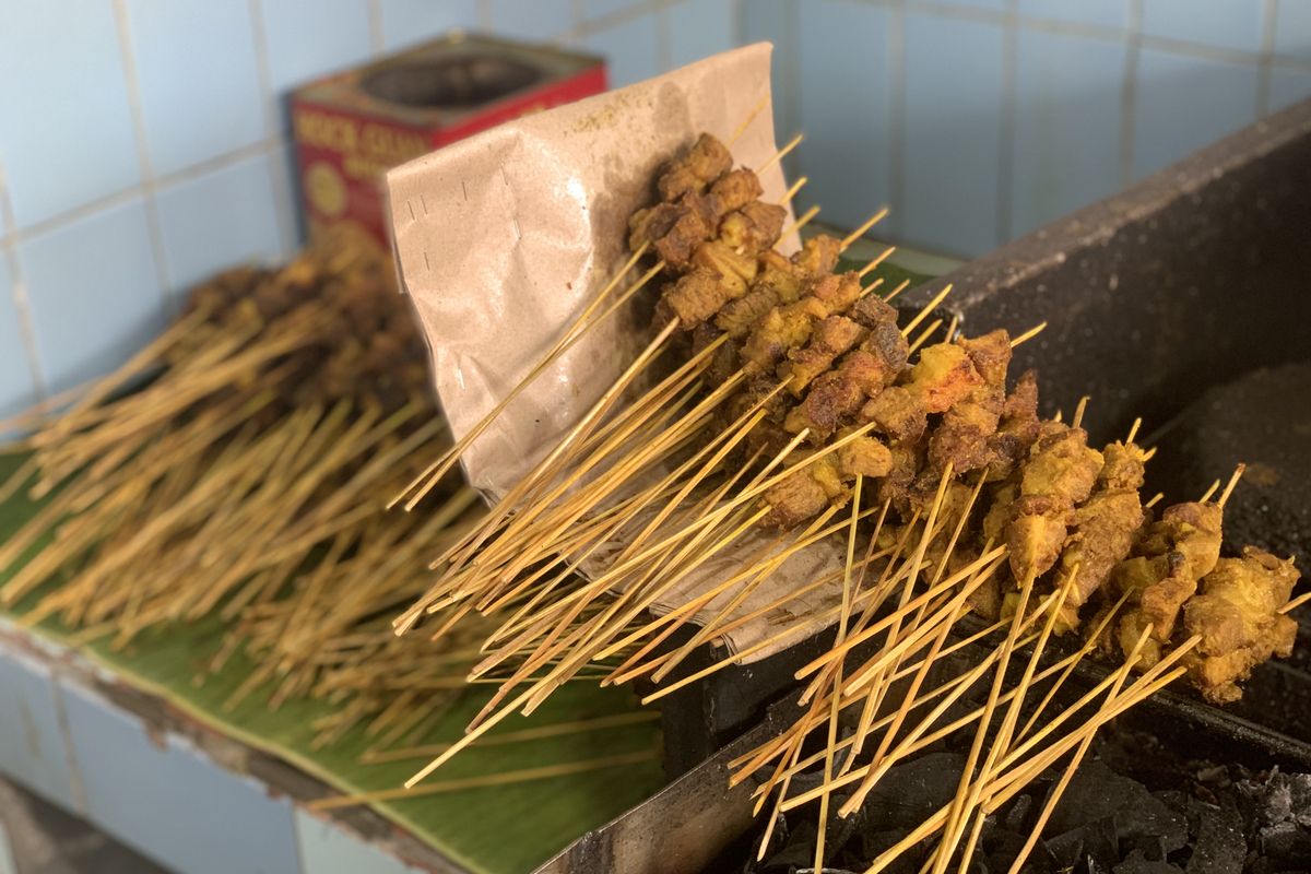 Padang Panjang Punya! Cicip Sate Mak Syukur Yang Legendaris
