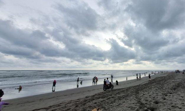 Awas Rip Current! Bahaya Mengintai Di Pantai DIY Saat Nataru