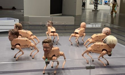 Laris Manis! Robot Anjing Wajah Elon Musk Di Banderol Rp1,6 M