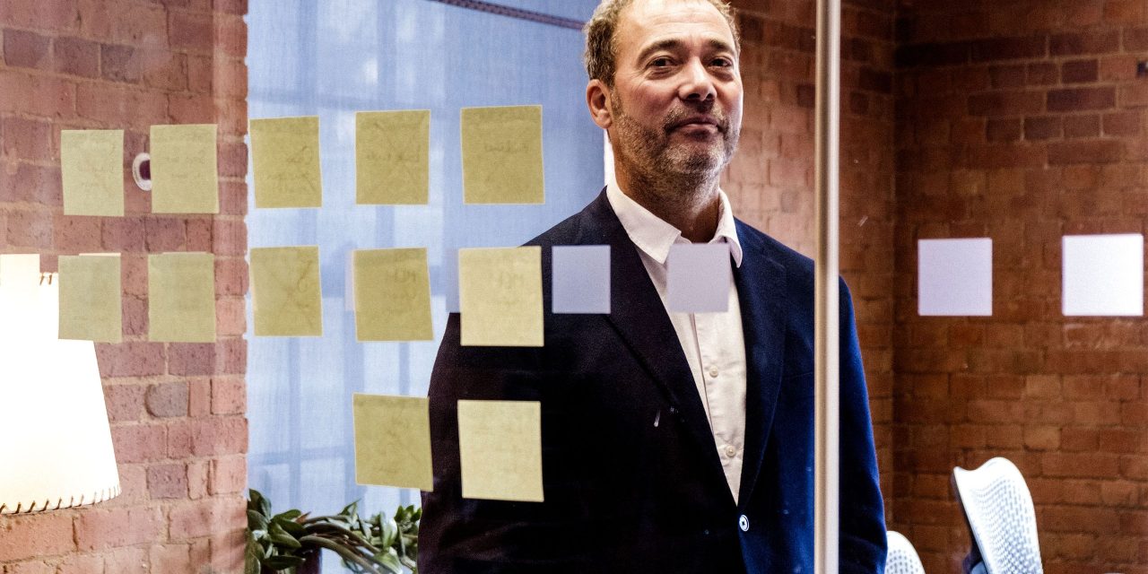 CEO The Washington Post Mundur Usai PHK Massal