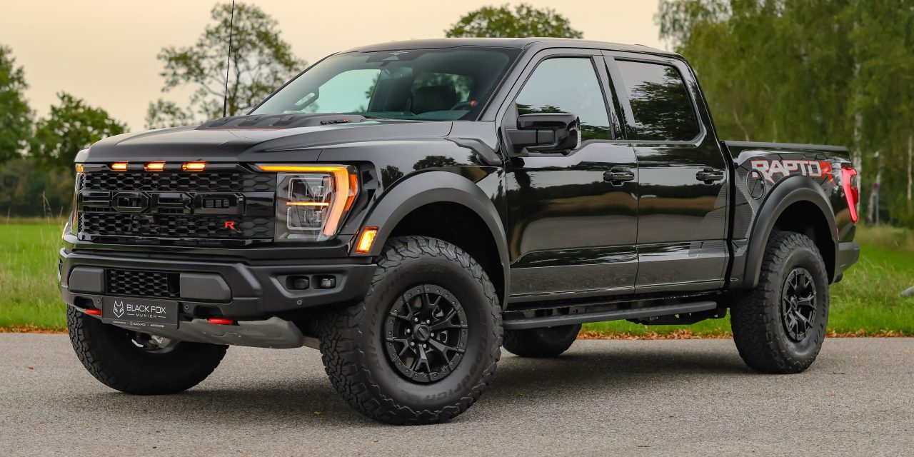 Ford Raptor Pickup Tangguh Dengan Kenyamanan Terbaik