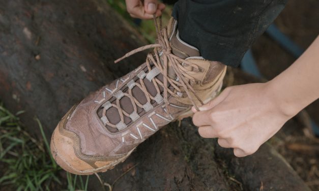 Item Sepatu Gunung Yang Tangguh Dengan Kualitasnya