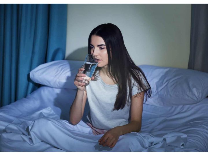 Metabolisme Dan Detoksifikasi, Minum Air Putih Sebelum Tidur