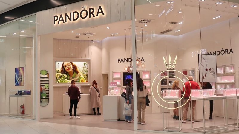 Keuntungan Besar Pandora