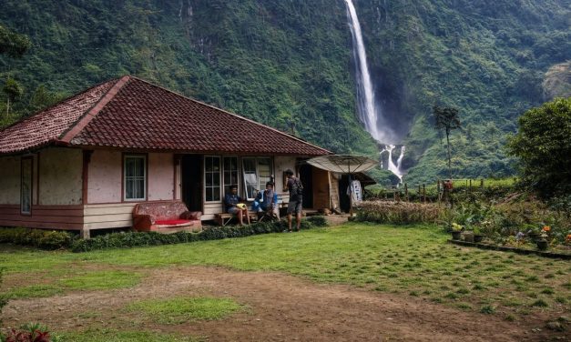 Curug Citambur, Pesona Air Terjun Megah di Cianjur Selatan