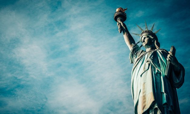 Patung Liberty Simbol Utama Kebebasan Serta Demokrasi
