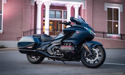 Honda Goldwing 2024 Motor Touring Dengan Mesin Flat-Six